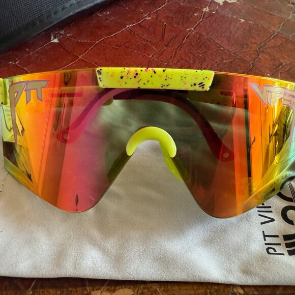 NEW PIT VIPER 2000 SUNGLASSES W/ CASE - Picture 3 of 9